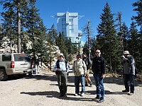 EBIZONA 2013 Mirek 499  Mt. Graham, Konečně na vrcholu, vzadu budova LBT - čtvrtek, 31. října