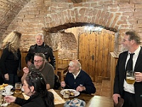 2024 Plskovi-pohreb Mirek 22  Markytánku jsem v obleku ještě neviděl. - pátek, 26. ledna 2024